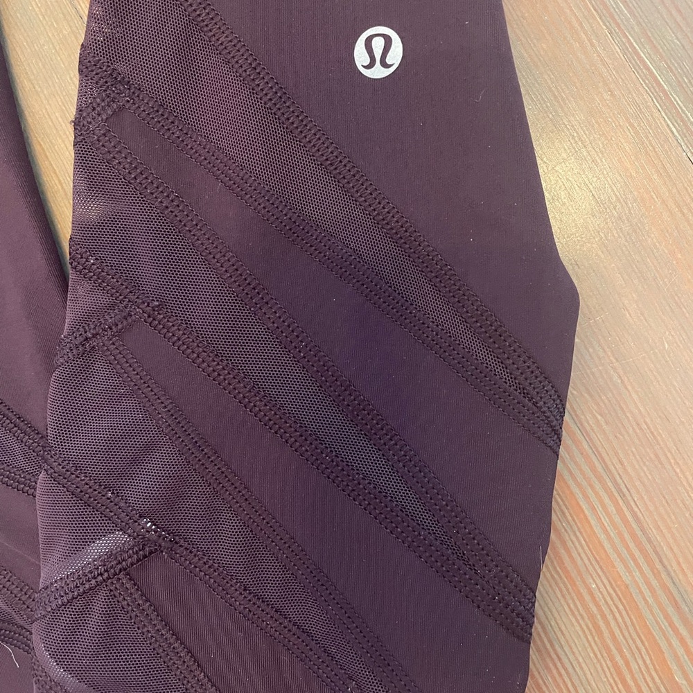 Lululemon cropped leggings with mesh detail